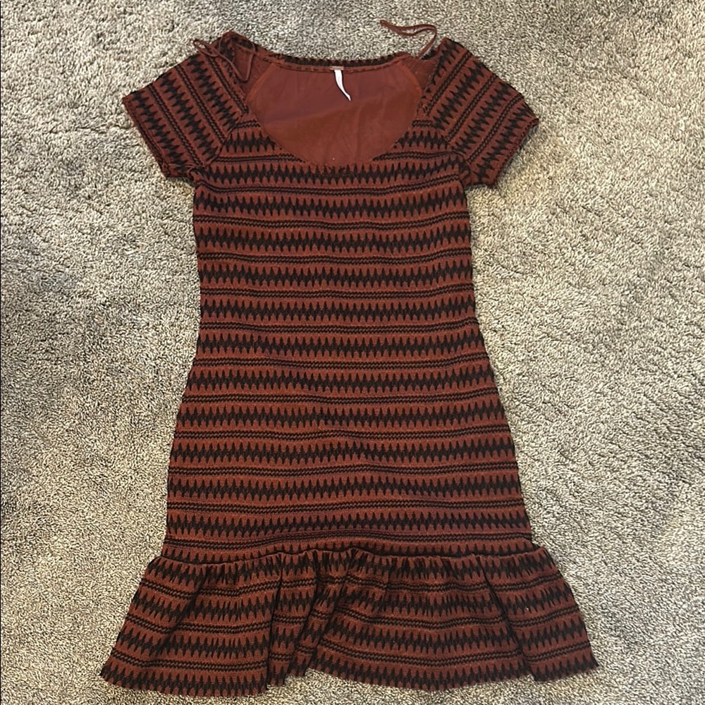 Chic Striped Dress in Black and Brown